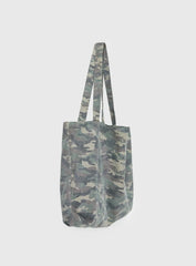 Smolder Tote Bag Camo