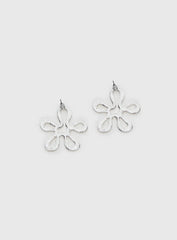 Sweet Embrace Flower Earrings Silver