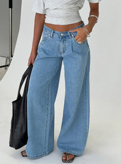 Supercut Low Rise Baggy Pleat Jeans Light Blue Wash