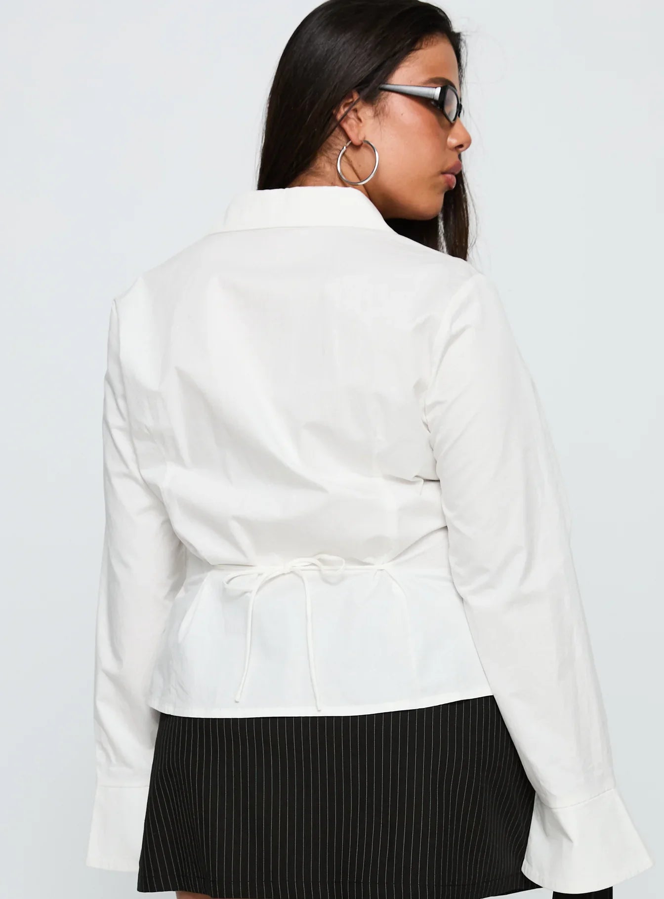 By The Phone Long Sleeve Collared Top White Curve