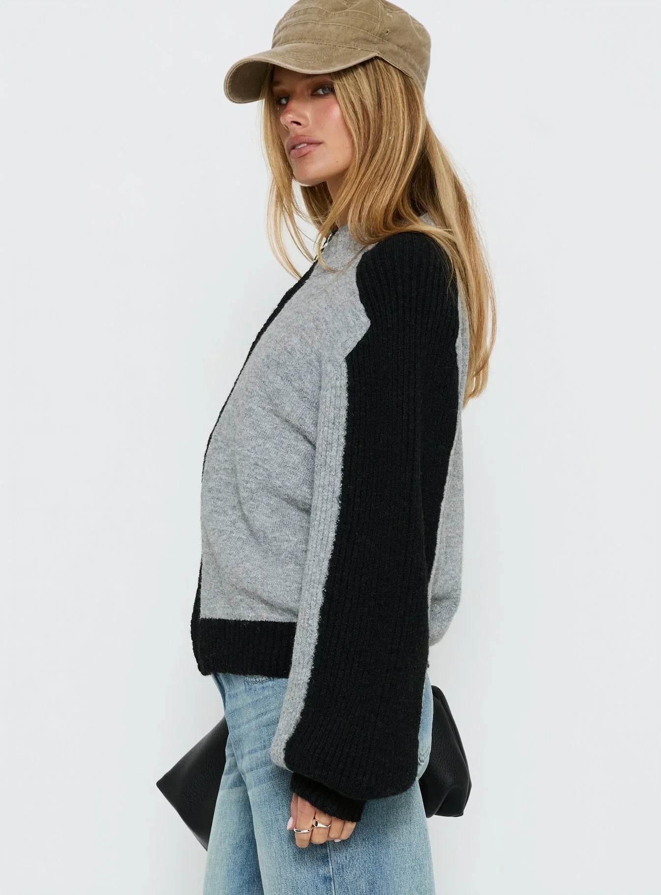 Asrar Jumper Grey Black