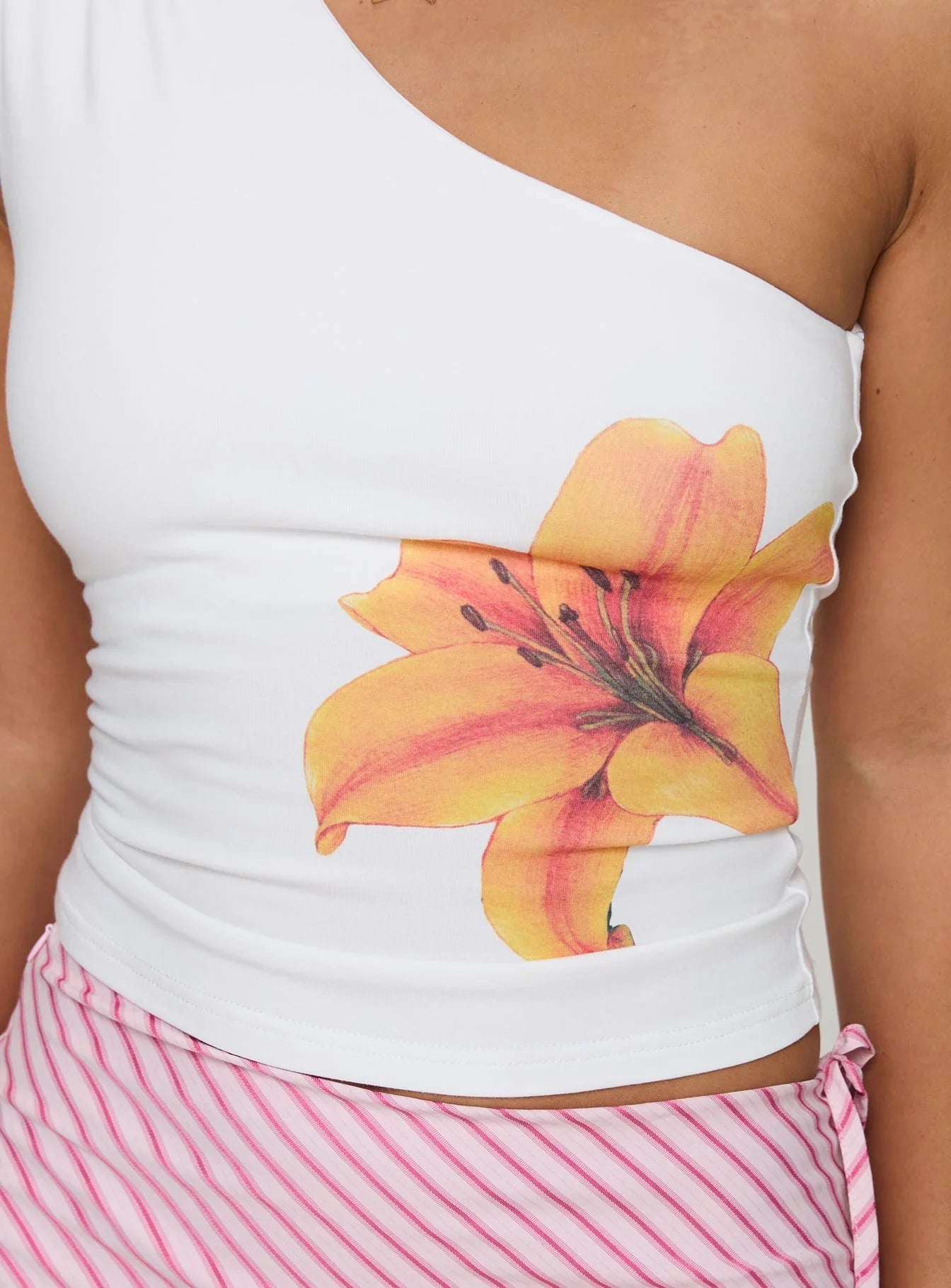 Huxlee One Shoulder Top White Floral