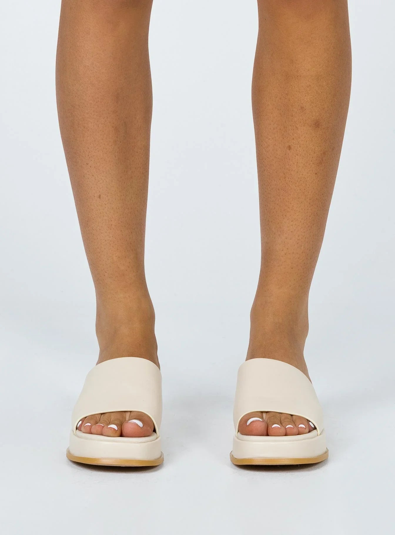 Bayshore Sandals Beige