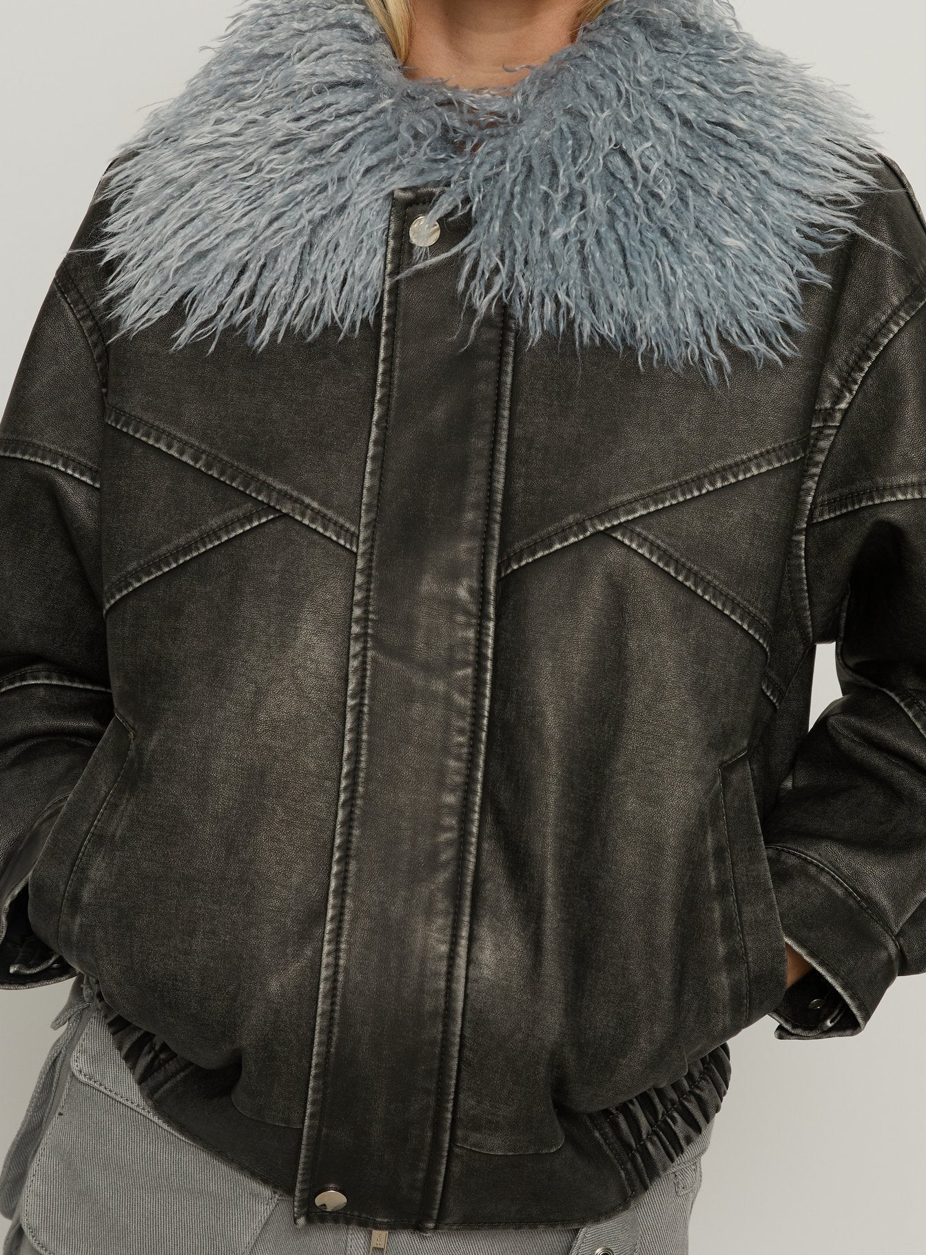 Brittanni Fluffy Collar Jacket Black Blue