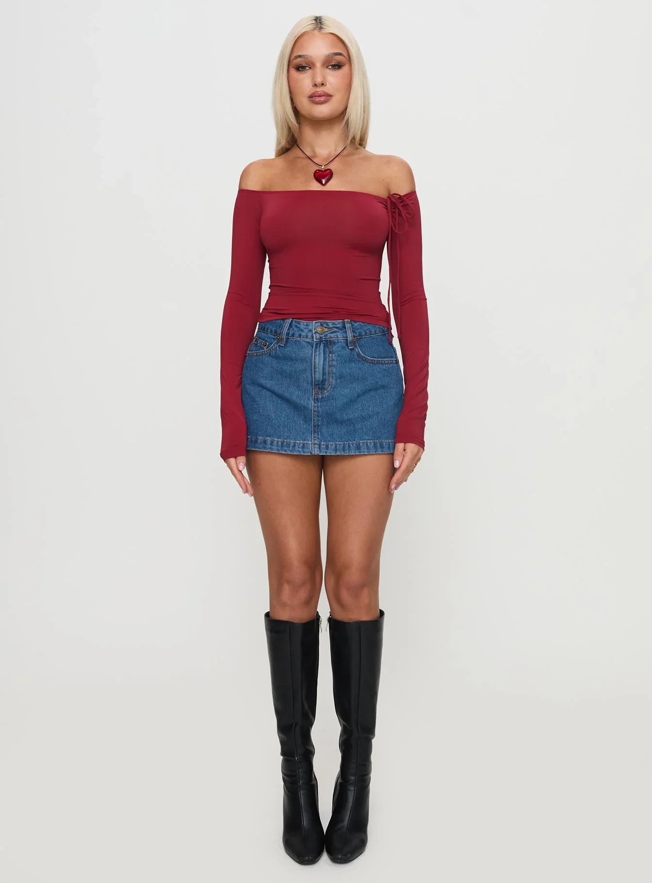 Nicolina Low Rise Denim Mini Skirt Light Wash Petite