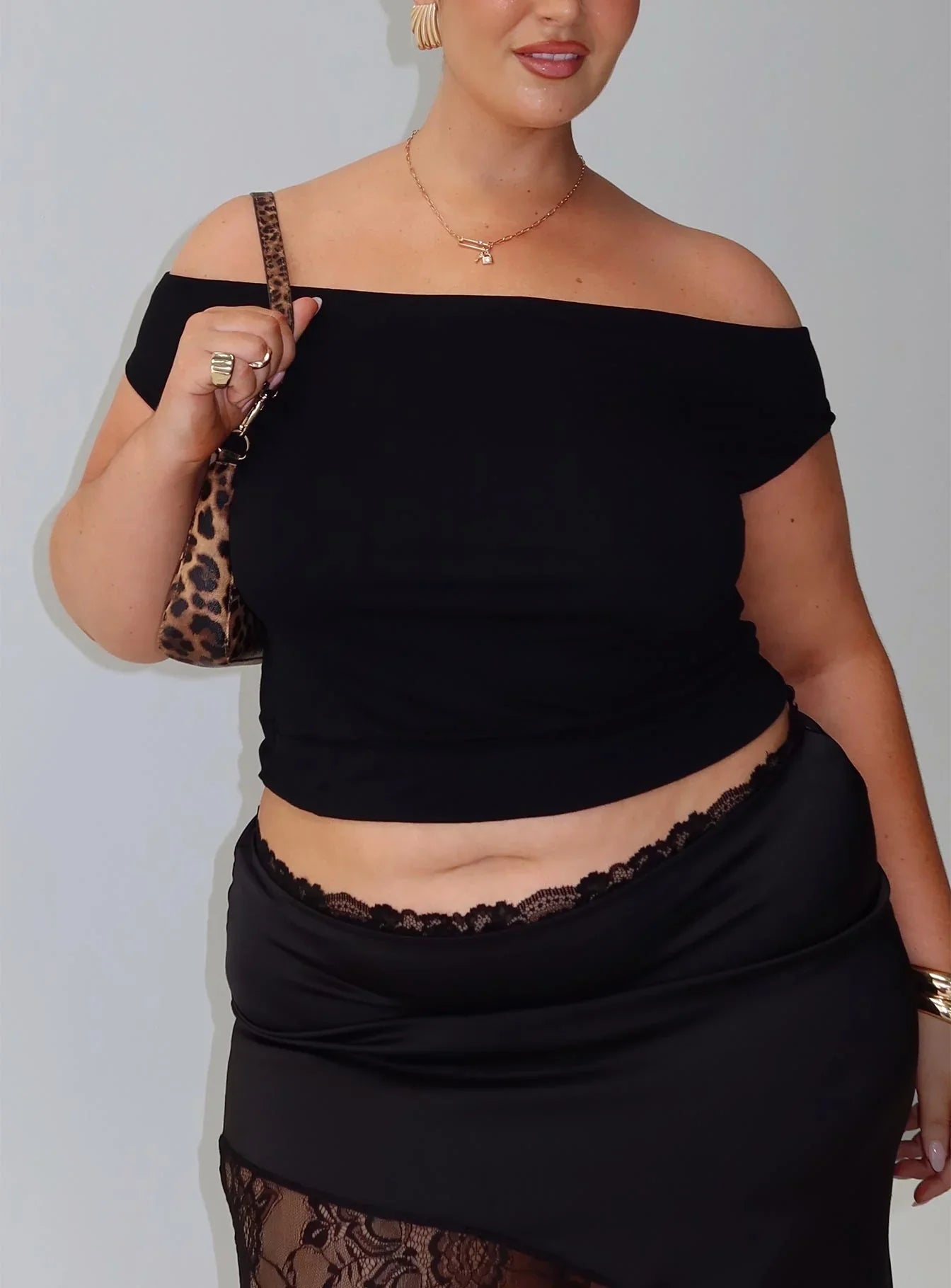 Irina Multi wear Top Black Curve
