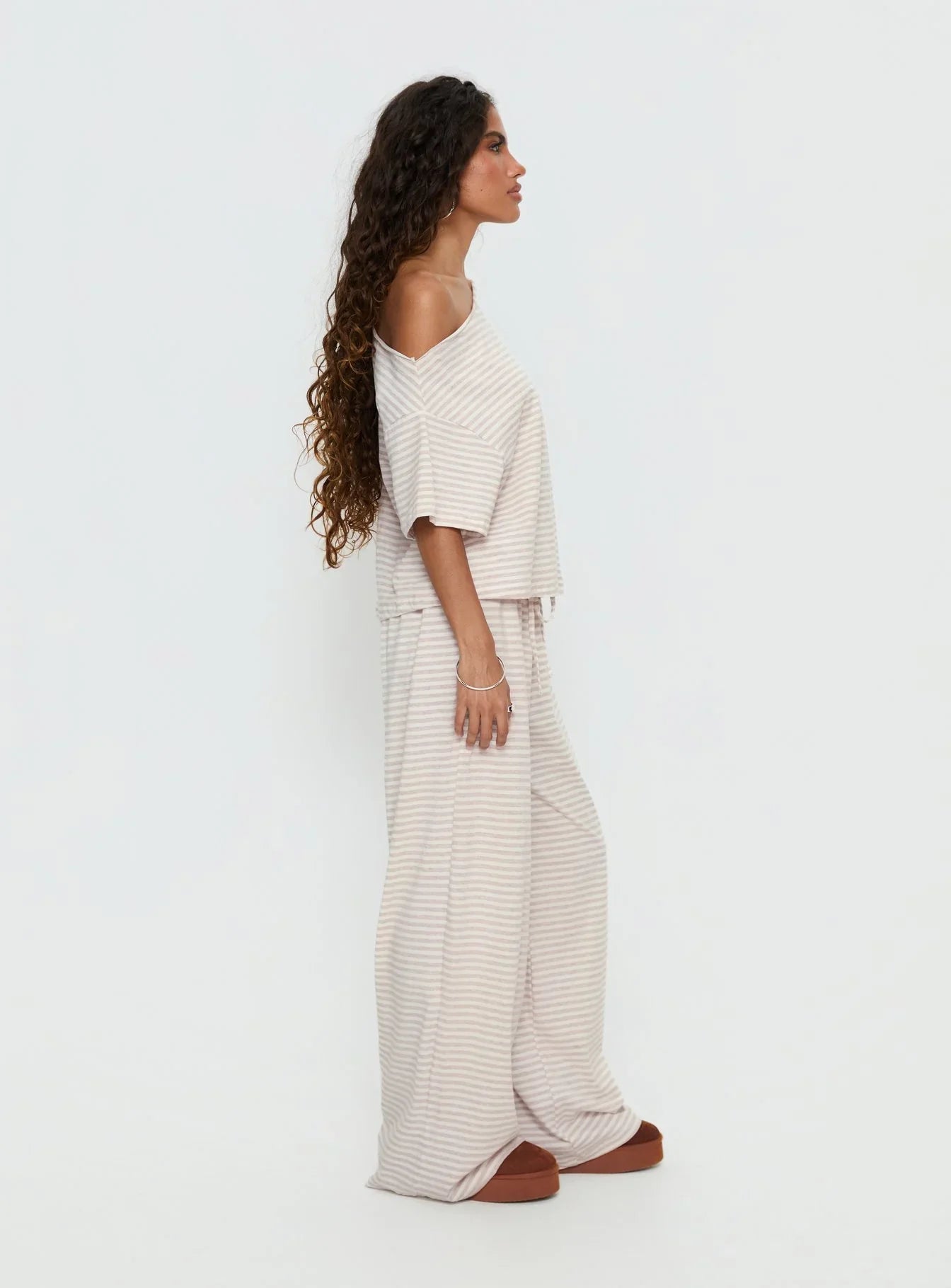 Tobie Off Shoulder Sleep Set Beige Stripe