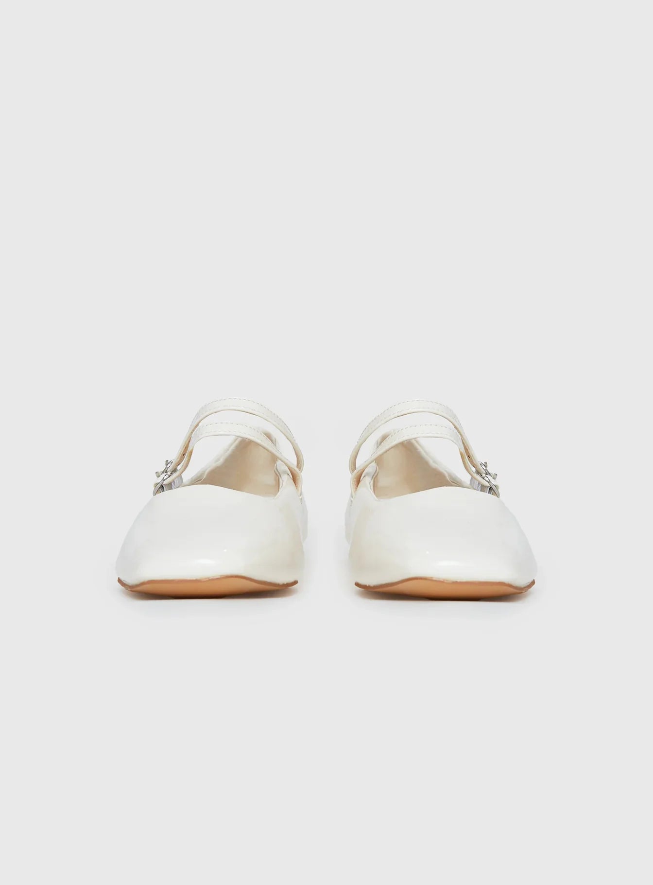 Billini Finnegan Ballet Flats Bone Patent
