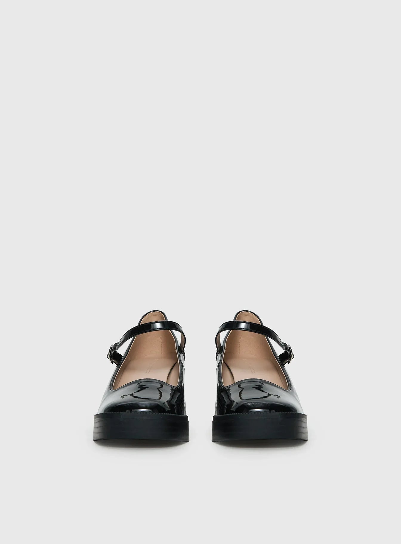Regie Heels Black