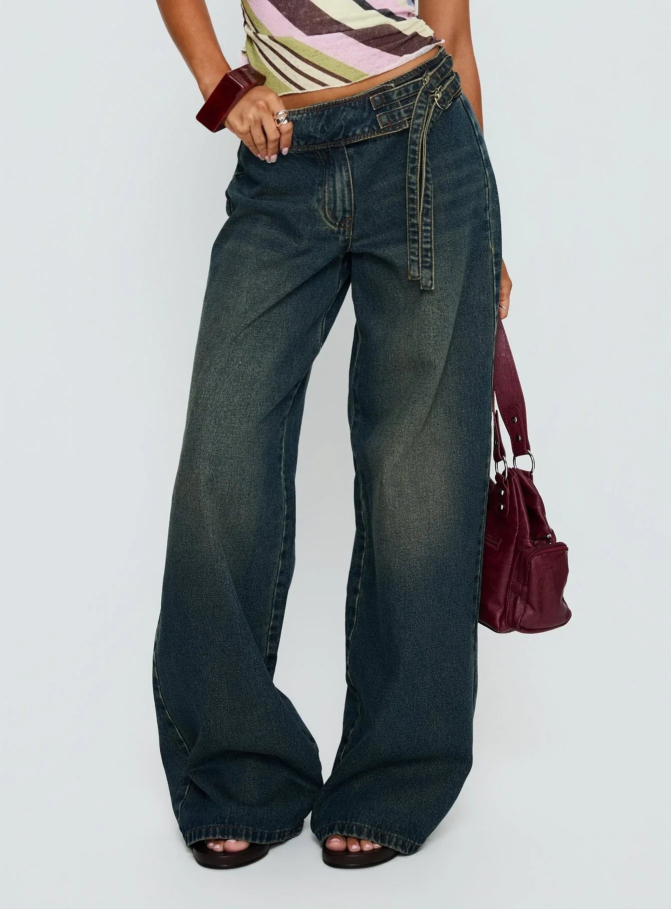 Boxie Mid Rise Wide Leg Jeans Vintage Wash