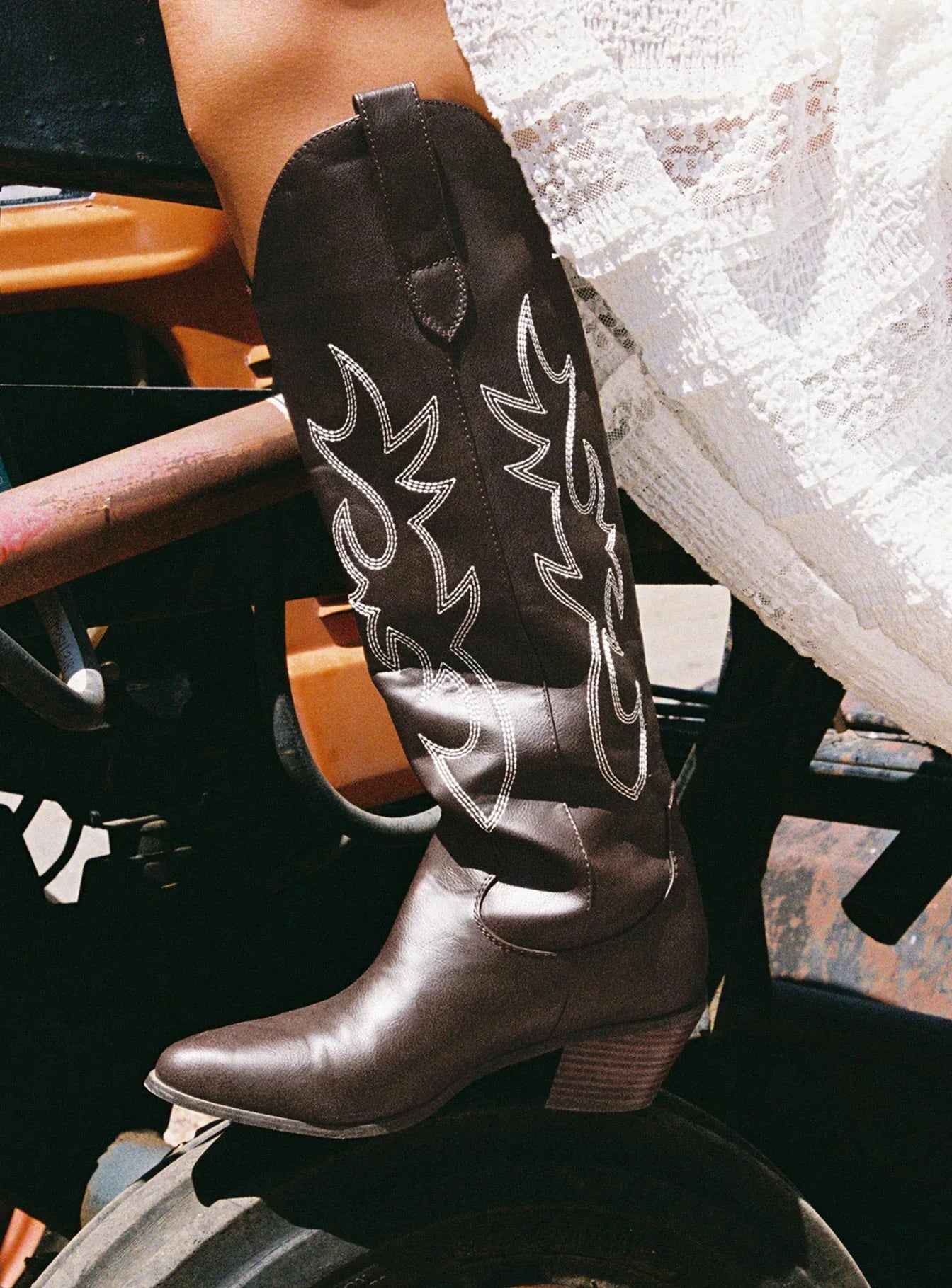 Billini Urson Boots Chocolate White