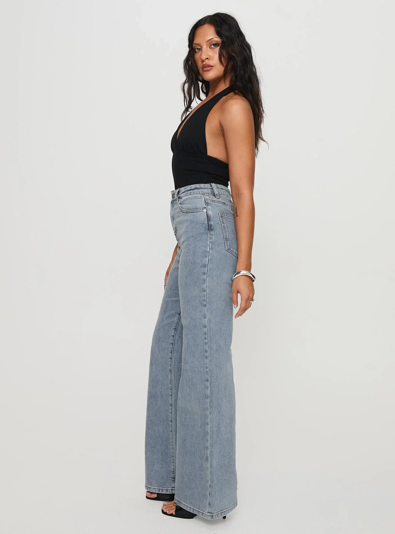 Thearlie High Rise Flared Jeans Light Wash